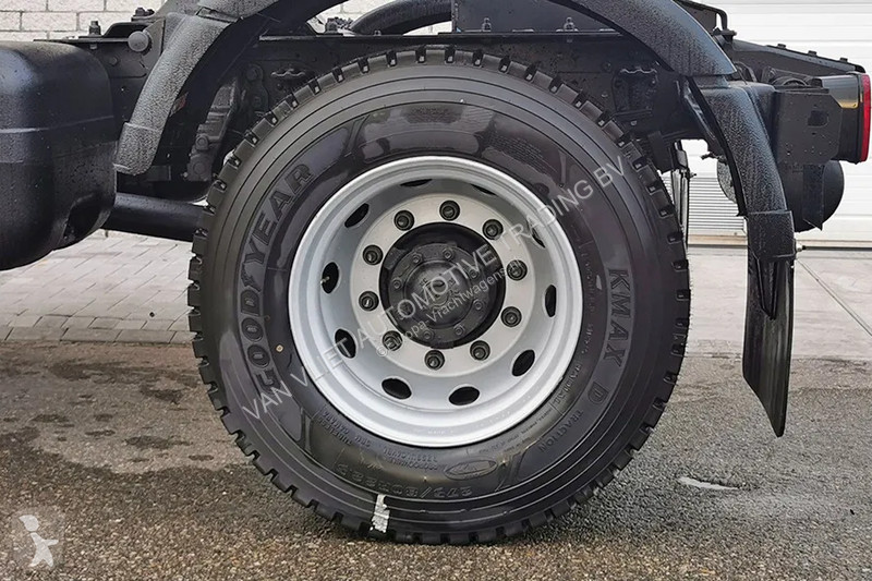 Tractor Volkswagen Constellation 17.250 BB SA...