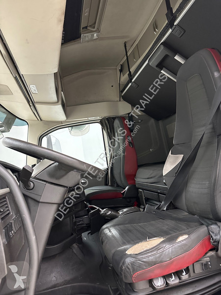 Traktor Volvo FH  Globetrotter - ADR