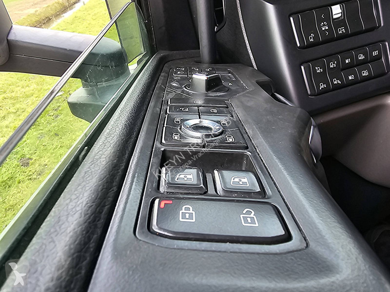 Traktor Scania R650 6X4 RETARDER ED