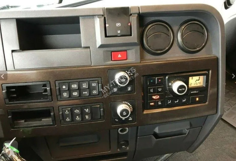 Traktor Renault T520 Sleep cab | Leasing from...
