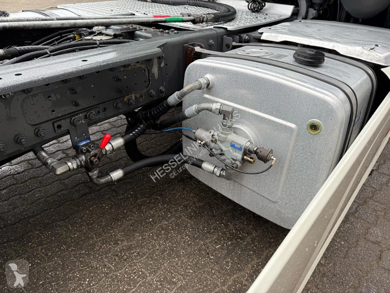 Trekker DAF 480 SSC Super Space Hydraulic 2...