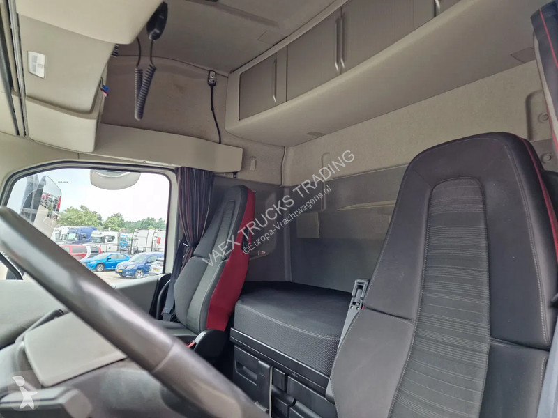 Traktor Volvo 13500 Globetrotter 4x2 - I...