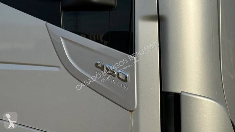 Traktor Iveco