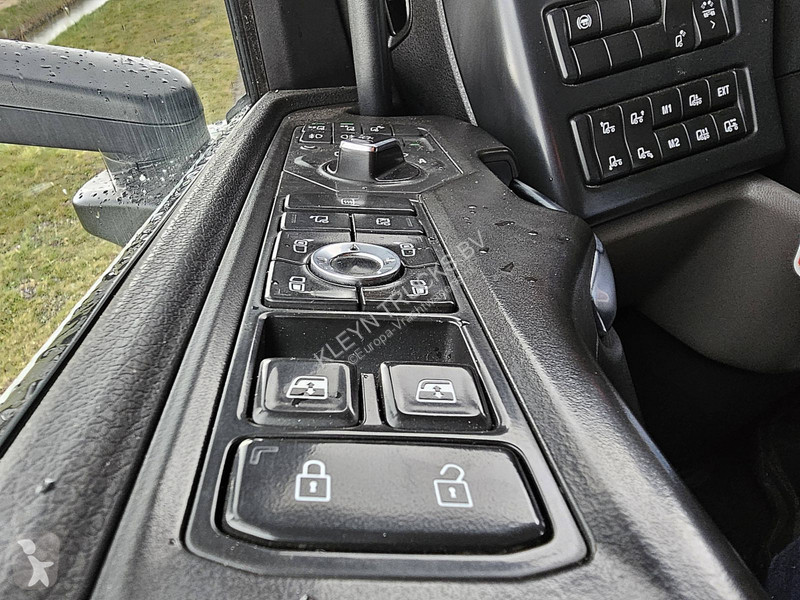 Traktor Scania 660 6X2 NB ETADE