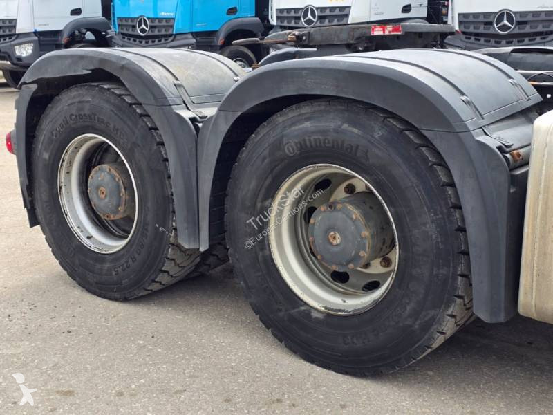 Tracteur Mercedes 2663