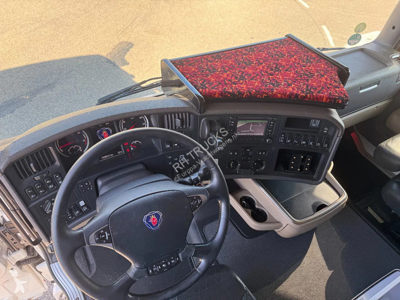 Trekker Scania 4X2 EURO 6 RETARDER SKIRTS TÜV...