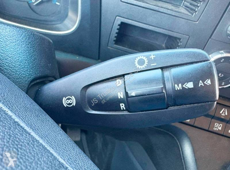 Traktor Mercedes