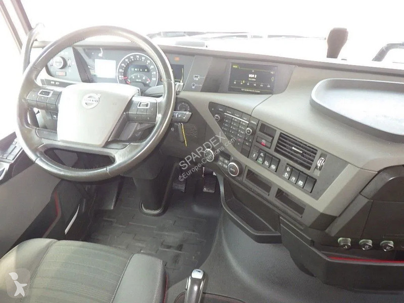 Traktor Volvo 500 Globetrotter XL | Leasing