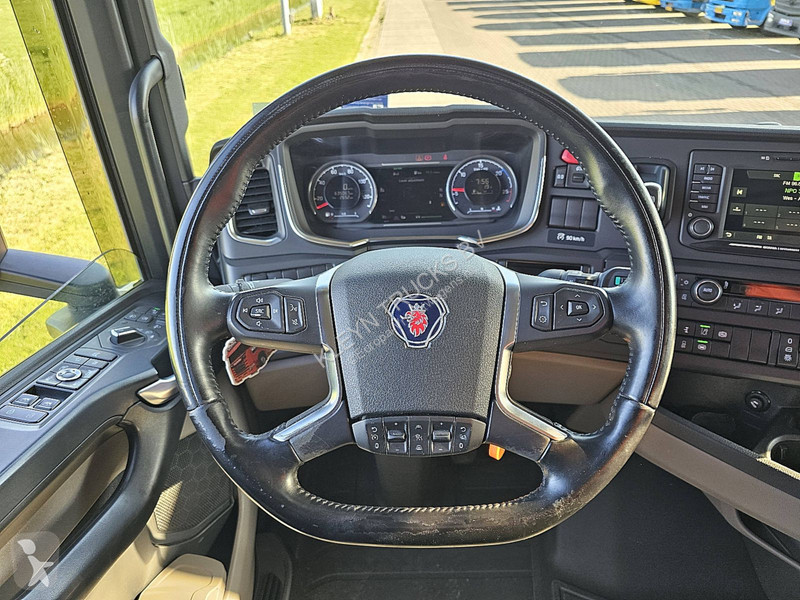 Trekker Scania S450 SKIRTS 2X TANK RETAR