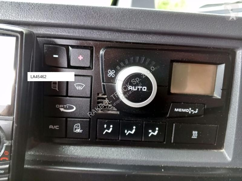 Traktor Renault Gama T460