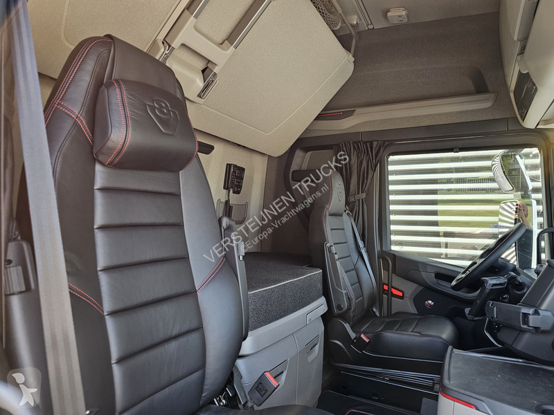 Trekker Scania T660 V8 6x4 TOREDO / HAUBER /...