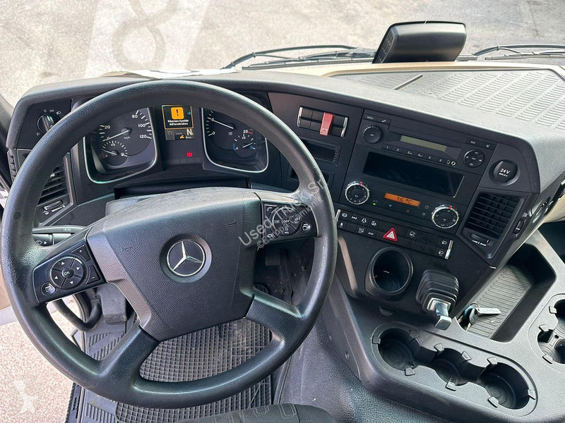 Traktor Mercedes 1843