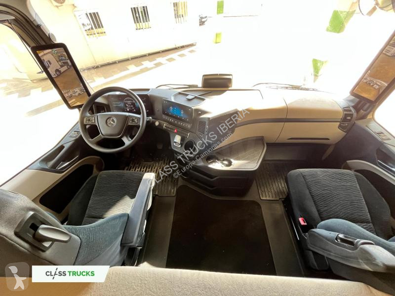 Traktor Mercedes 5 1845 BigSpace