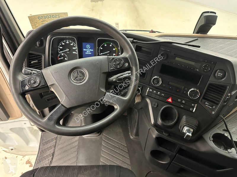 Traktor Mercedes 1842