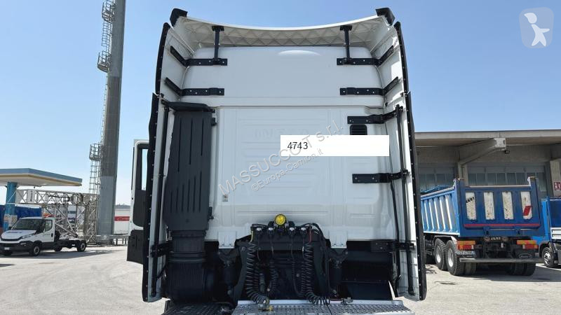Traktor Iveco S-WAY 490 4x2