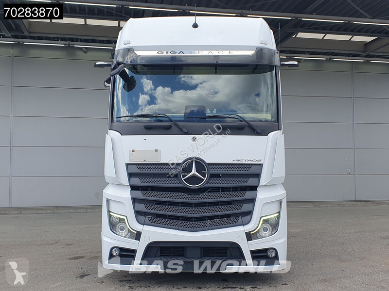 Tahač Mercedes 1842 4X2 Mega GigaSpace Retarder...