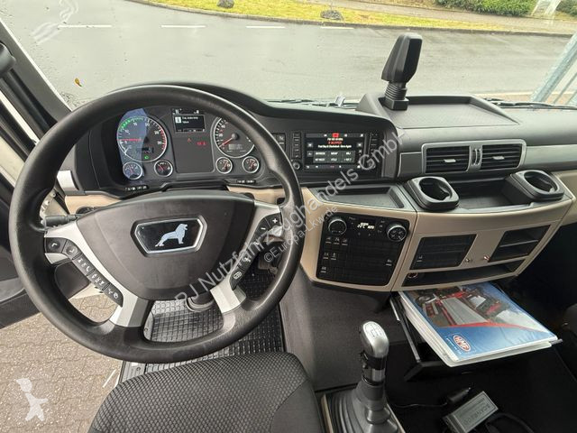Tracteur MAN 18.460 Kran HMF 1820-K5