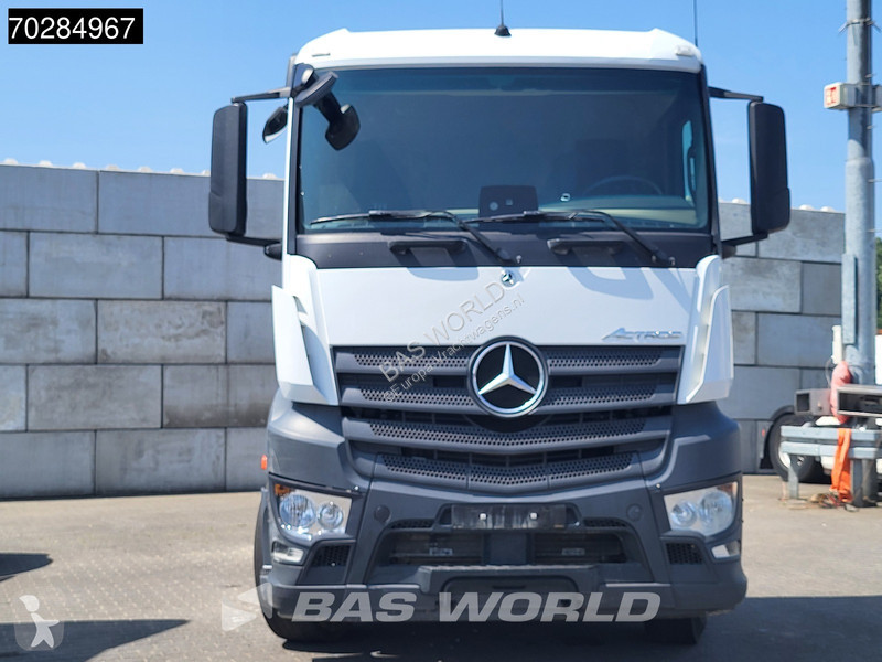 Traktor Mercedes 1845 4X2 ClassisSpace PTO...