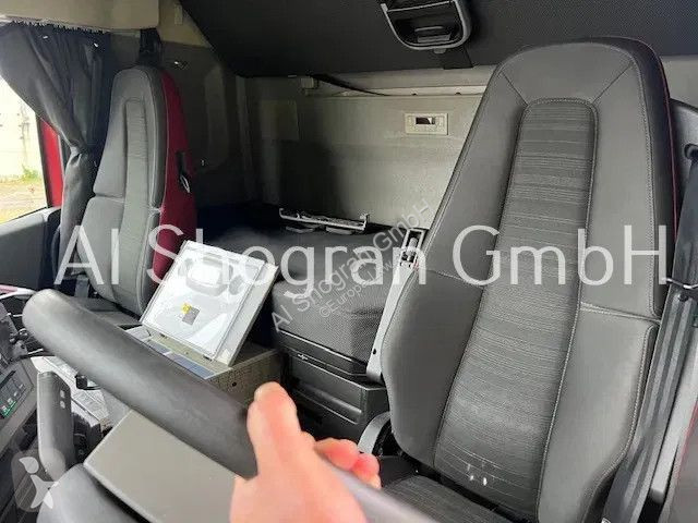 Tahač Volvo 420 / 4x2 /Globetrotter / Euro 6