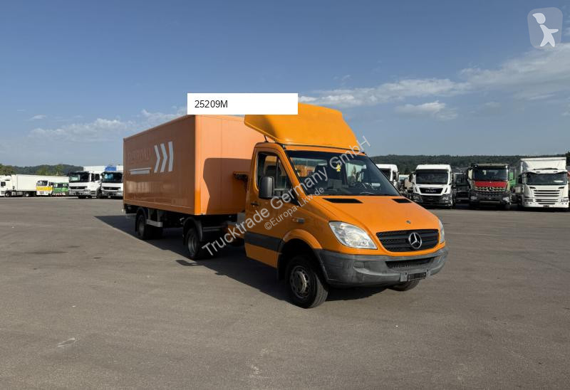 Traktor Mercedes 519 CDI 4x4 Sattelschlepper /...