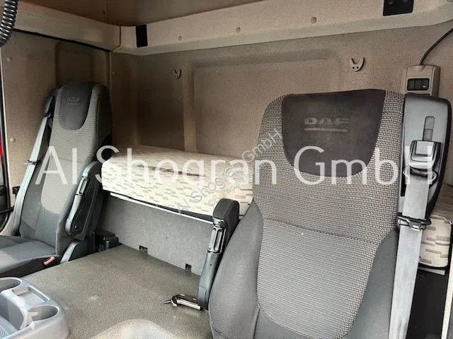 Traktor DAF 400 / 4x2 / Super Space / Euro 6