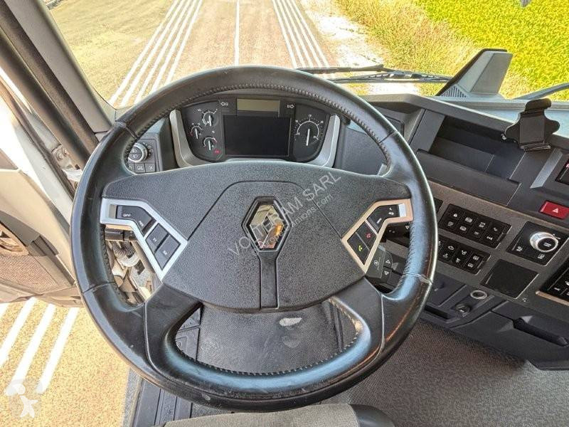 Tractor Renault