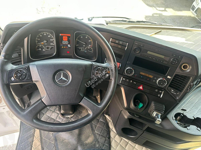 Tahač Mercedes 1845