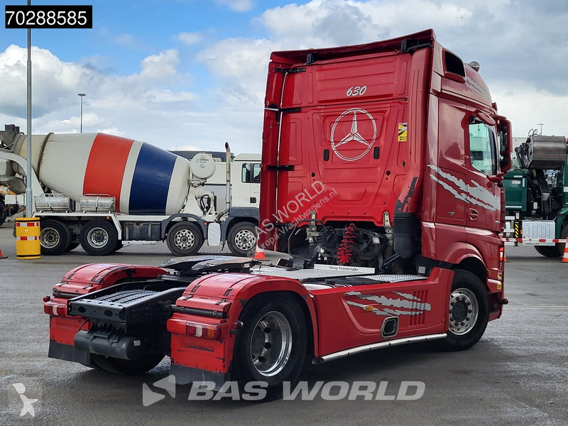 Traktor Mercedes 2063 4X2 BigSpace Full-Air...