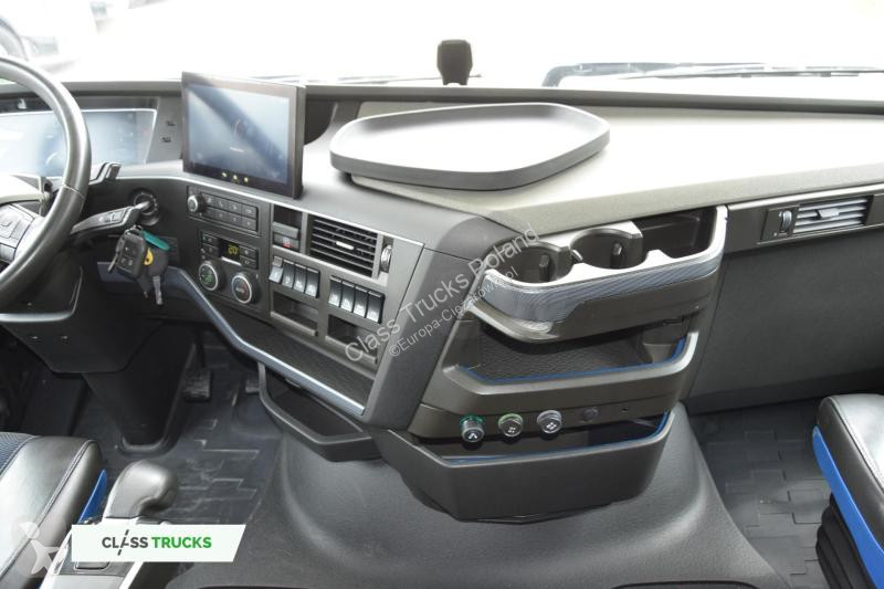 Traktor Volvo 500 Globetrotter XL
