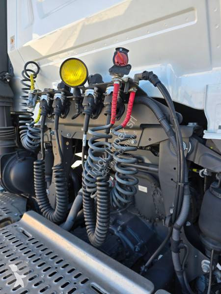 Traktor Iveco