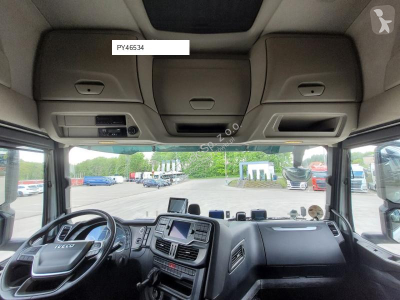Влекач Iveco 460 LNG/20 STK/RETARDER/GAS IN DER...