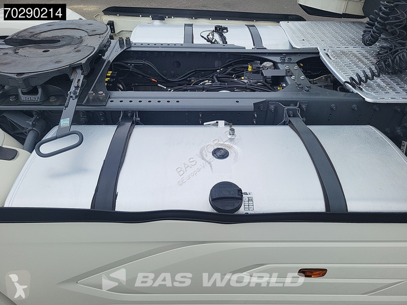Tahač DAF + 530 4X2 Retarder 2x Tanks...