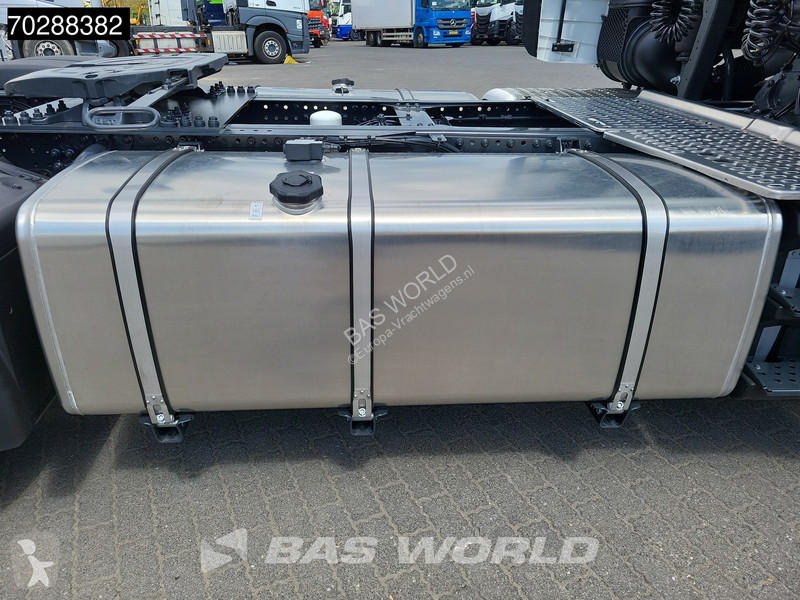 Tractor Iveco S-Way 580 4X2 NEW! 2x Tanks Navi...