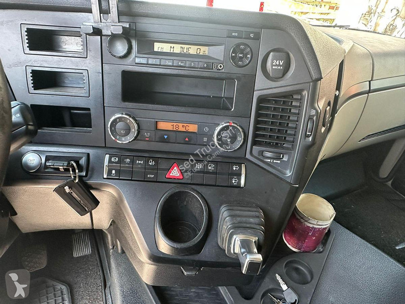 Traktor Mercedes 1845