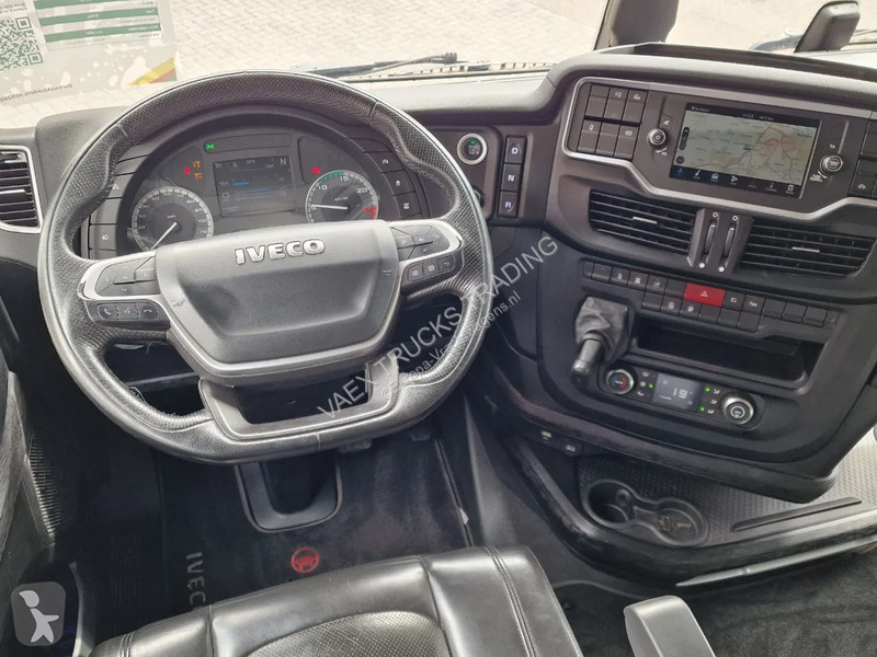 Tahač Iveco 570 6x2 - Retarder - Full air -...