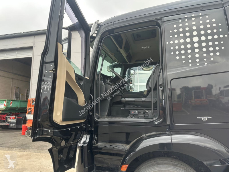 Tahač Mercedes Mercedes-Benz 4 1846/ Retarder/...