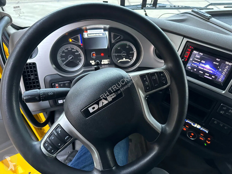 Traktor DAF 530 8X4 140 TON 384000 KM