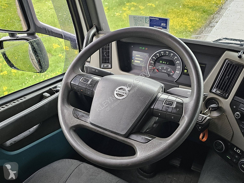 Trattore Stradale Volvo 13460 6X2 STEERED 458TKM