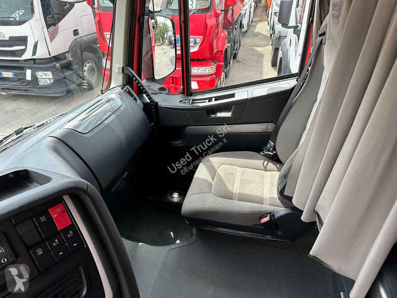 Tractor Iveco EVO 460