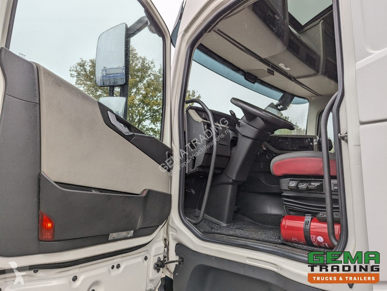 Tractor Volvo 0 4x2 Euro6 0 4x2 Globetrotter...