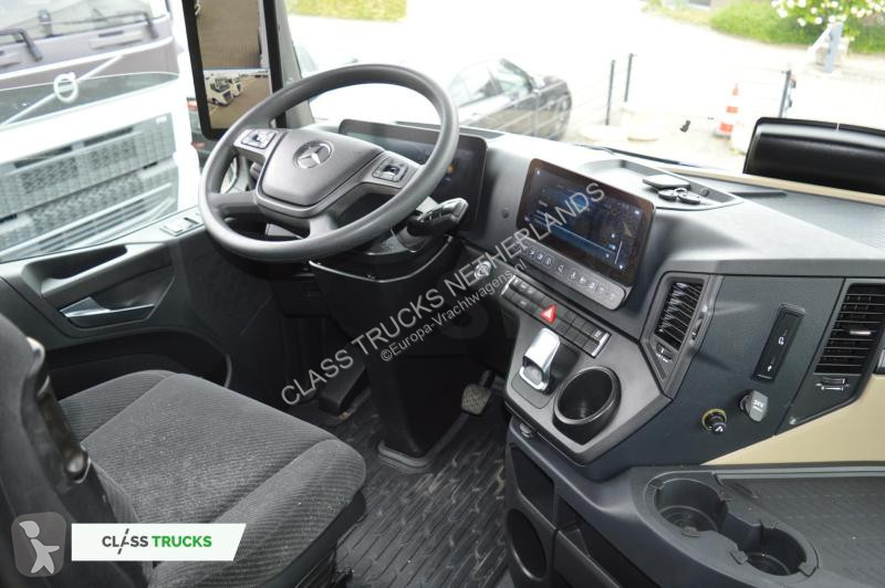 Trekker Mercedes 5 1845 BigSpace