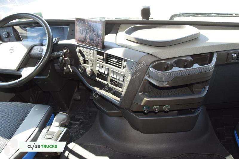 Traktor Volvo 500 Globetrotter XL Varios