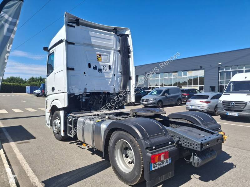 Traktor Mercedes