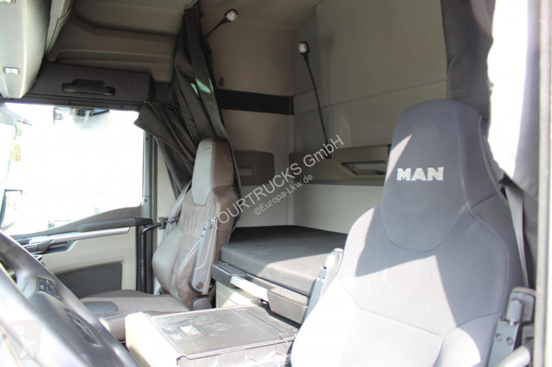 Traktor MAN TGX 510  Retarder LED Standklima...