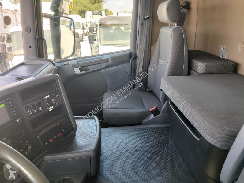 Traktor Scania 490 4X4 CON CARROCERIA BASCUNTE G