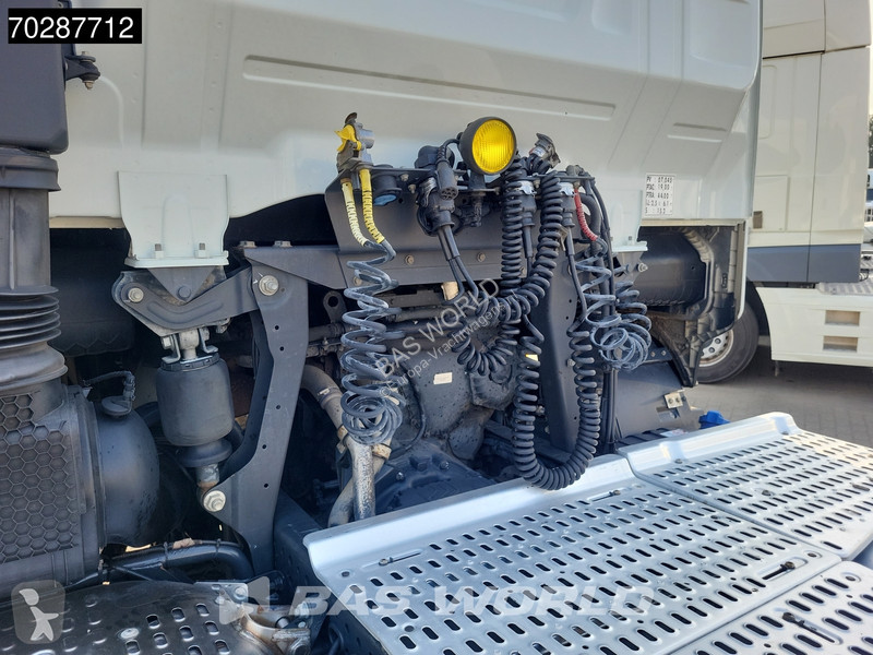 Tahač Iveco S-Way 570 4X2 Retarder Navi ACC LED...