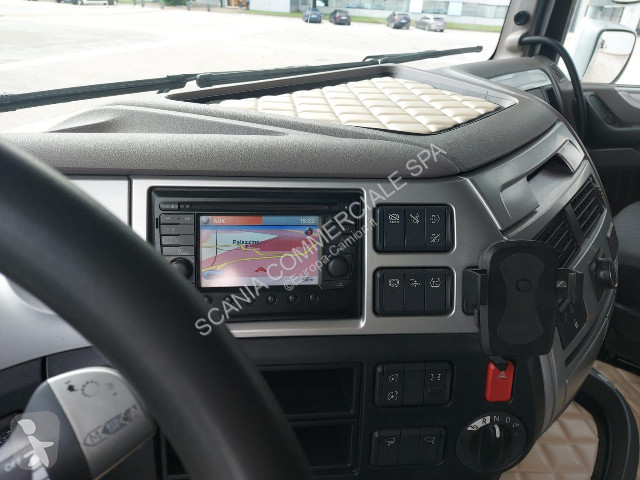 Cabeza tractora DAF XF 530