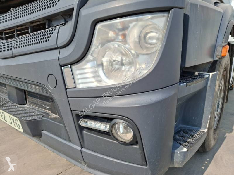 Traktor Mercedes