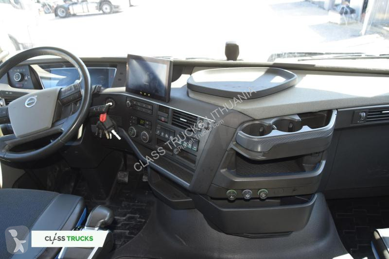 Traktor Volvo 500 Globetrotter XL Varios