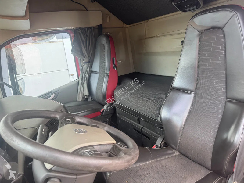 Trekker Volvo 420 4X2 EURO 6 HYDRAULIC
